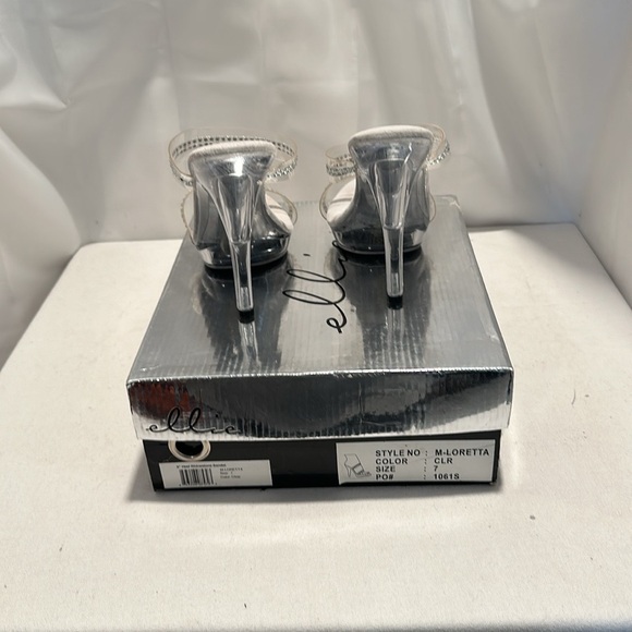 Clear Heels competition shoes rhinestone on top of a band new in the box - Picture 3 of 4
